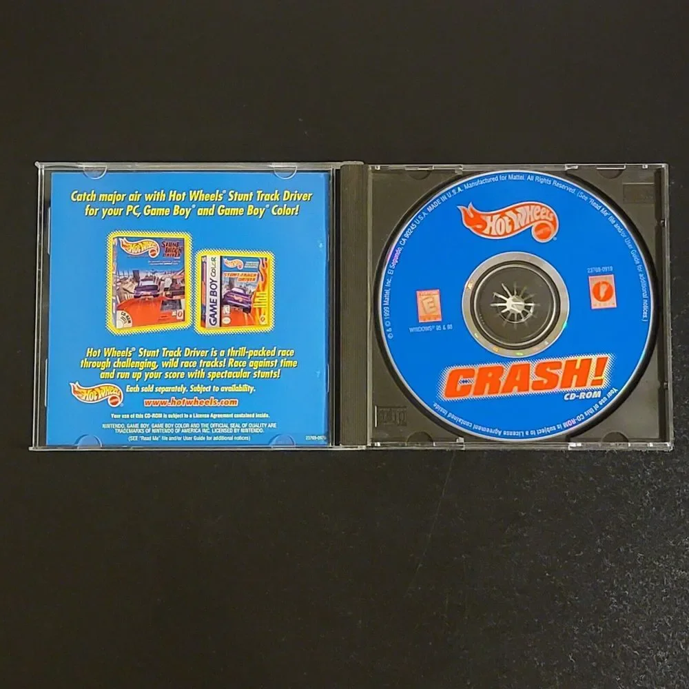 VTG PC CD-Rom 4 Games Carnivores / Atlantis / Deer Hunter / Hot Wheels Crash‎